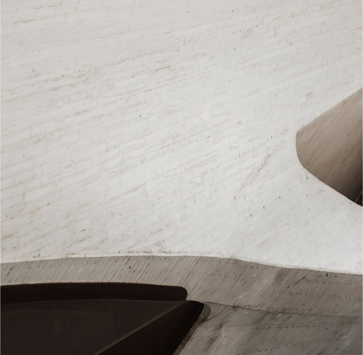 Tokyo Sofa - Image 3